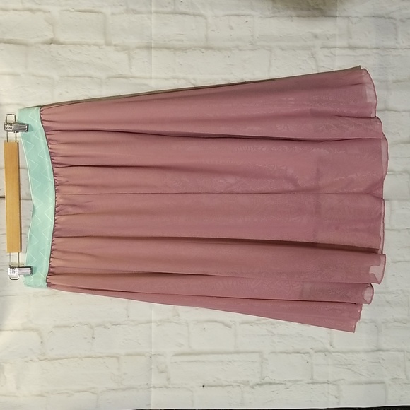 NWOT-Lola Layered skirt - Picture 6 of 8
